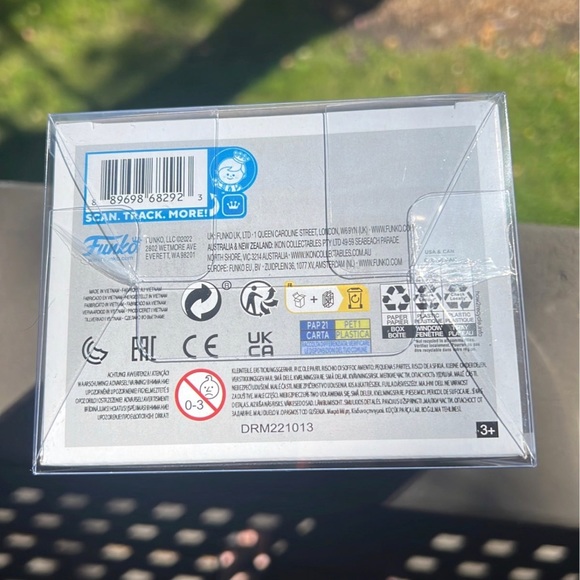 Wednesday Addams Cello Funko Pop 1310 - Picture 4 of 5